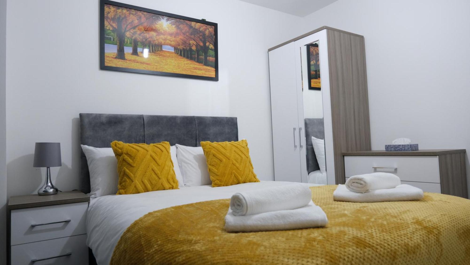 Modernized Three Bedroom House Near City Stadium, Attractions, City Centre - Sky N Netflix - Convenient Transport Manchester Eksteriør bilde