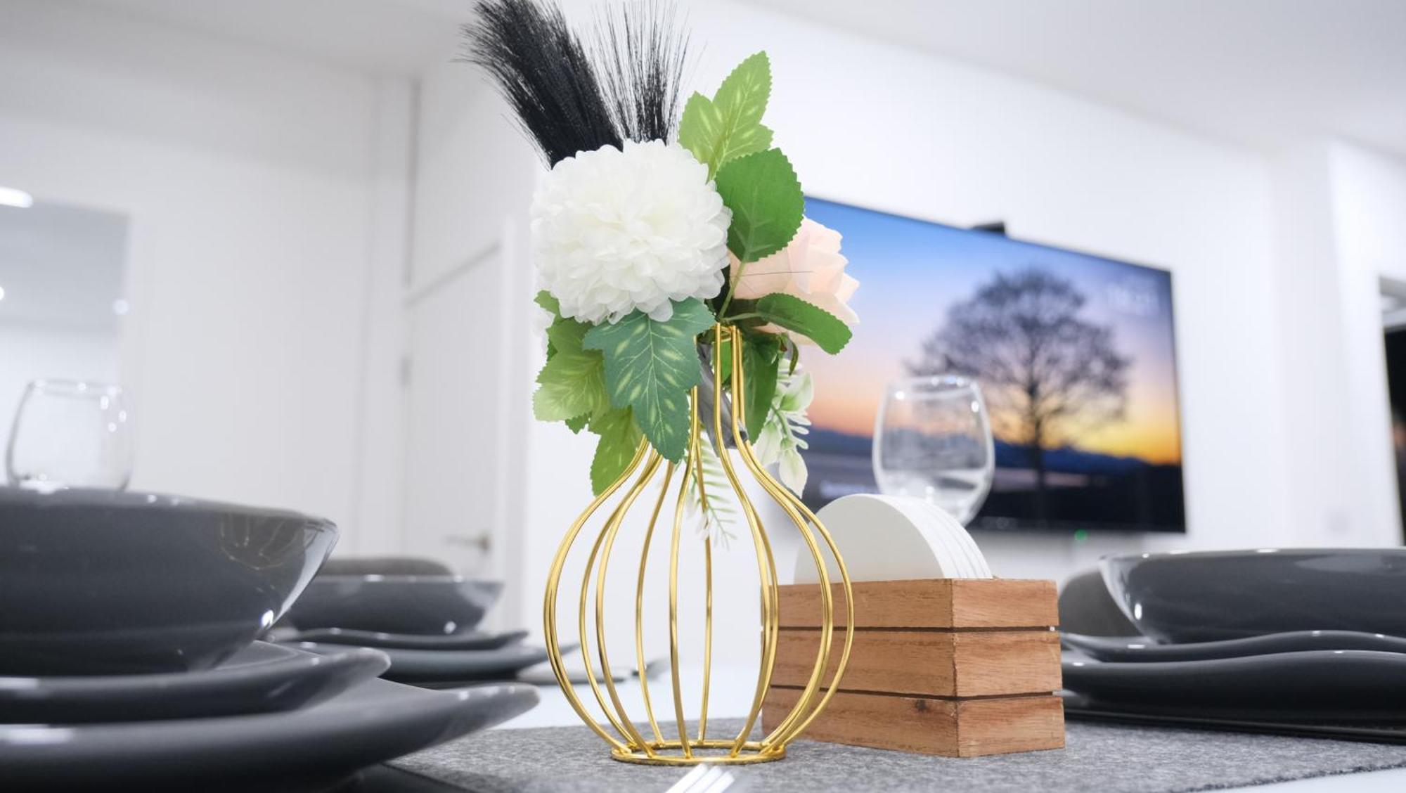 Modernized Three Bedroom House Near City Stadium, Attractions, City Centre - Sky N Netflix - Convenient Transport Manchester Eksteriør bilde